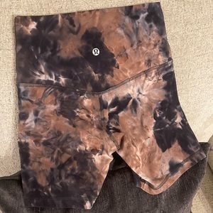 Lululemon Align 6” shorts